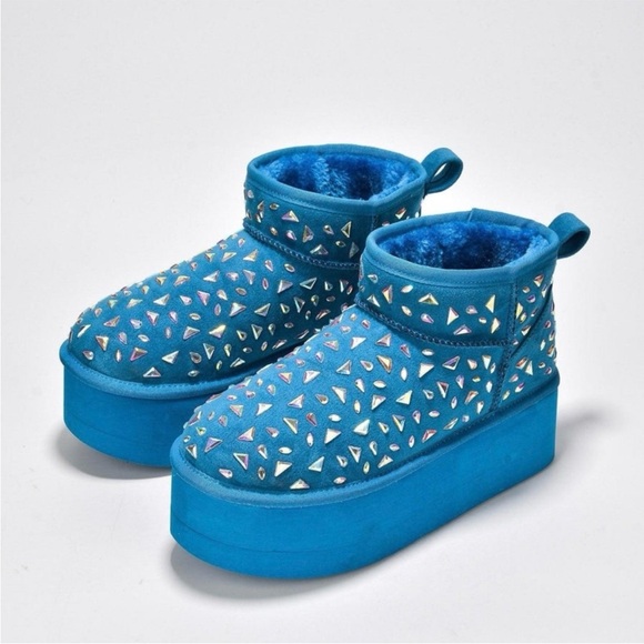 •CAPE ROBBIN• “Interble” Mini Platform Rhinestone Booties (blue) // NIB - Picture 4 of 14